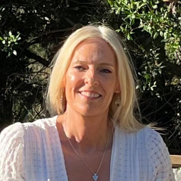 Mrs Sharon Harris